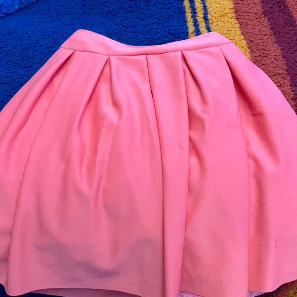 Coral skater skirt, Teen girls size small or can fit Women’s xs.